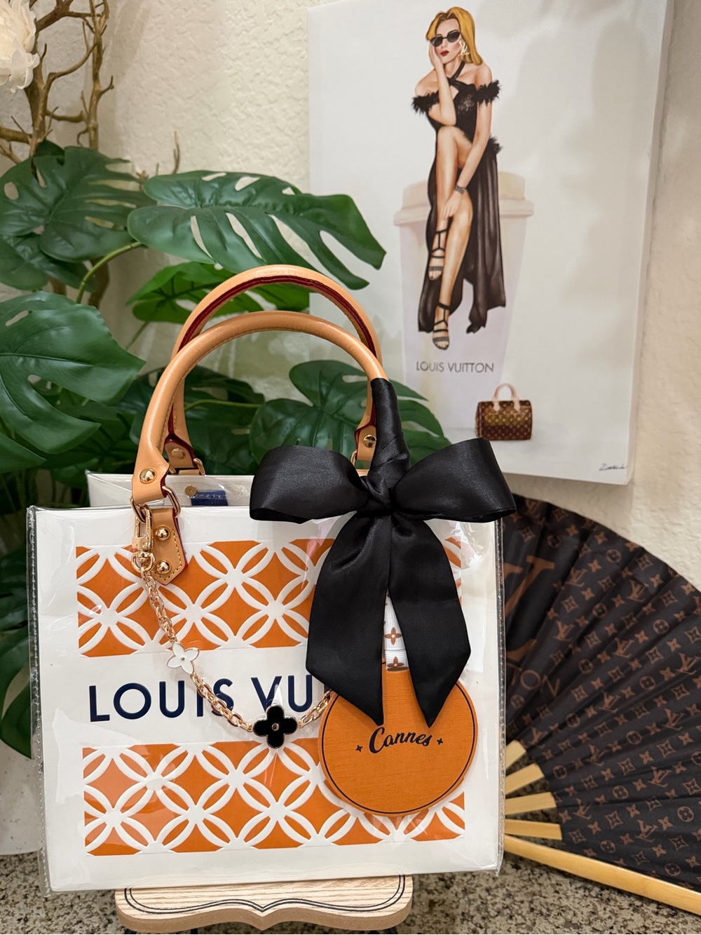 🧡🤍🖤Louis Vuitton RARE LV By The Pool Gift Bag Tote🖤🤍🧡